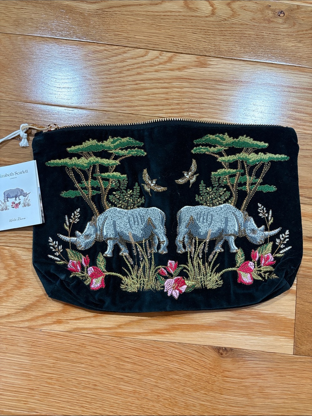 NWT Elizabeth Scarlett Velvet Embroidered Rhino Clutch